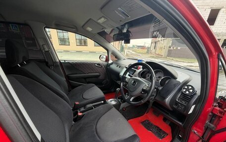 Honda Fit III, 2003 год, 750 000 рублей, 8 фотография