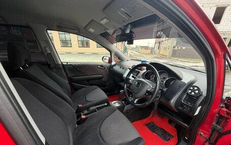 Honda Fit III, 2003 год, 750 000 рублей, 9 фотография