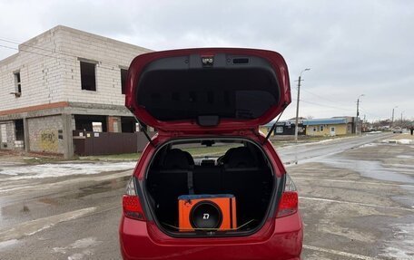 Honda Fit III, 2003 год, 750 000 рублей, 15 фотография