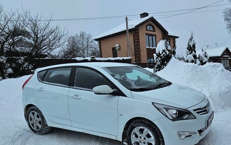 Hyundai Solaris II рестайлинг, 2016 год, 1 350 000 рублей, 2 фотография