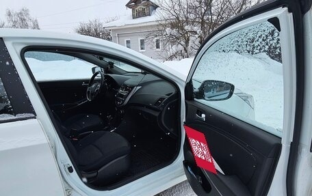 Hyundai Solaris II рестайлинг, 2016 год, 1 350 000 рублей, 6 фотография