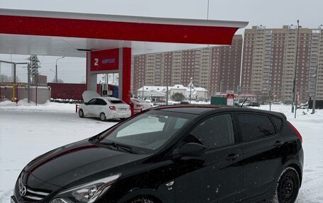 Hyundai Solaris II рестайлинг, 2015 год, 1 050 000 рублей, 2 фотография