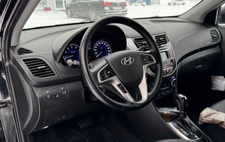 Hyundai Solaris II рестайлинг, 2015 год, 1 050 000 рублей, 4 фотография
