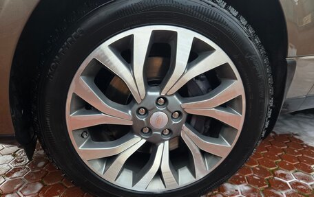 Land Rover Range Rover IV рестайлинг, 2015 год, 5 700 000 рублей, 18 фотография