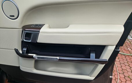 Land Rover Range Rover IV рестайлинг, 2015 год, 5 700 000 рублей, 20 фотография