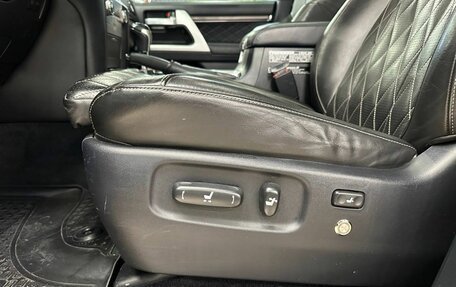 Toyota Land Cruiser 200, 2017 год, 7 800 000 рублей, 10 фотография