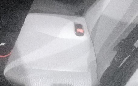 Toyota Vitz, 2014 год, 1 000 000 рублей, 7 фотография