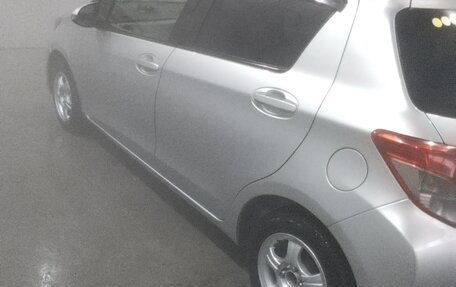 Toyota Vitz, 2014 год, 1 000 000 рублей, 5 фотография