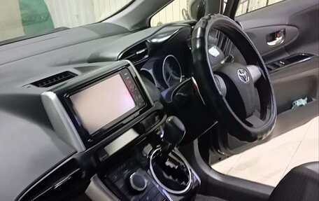 Toyota Wish II, 2011 год, 1 400 000 рублей, 4 фотография