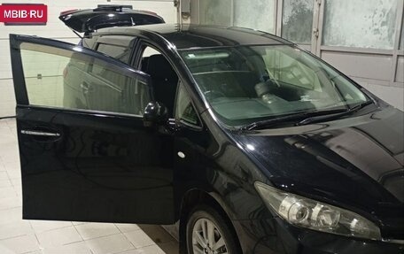 Toyota Wish II, 2011 год, 1 400 000 рублей, 5 фотография
