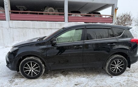 Toyota RAV4, 2014 год, 1 670 000 рублей, 2 фотография