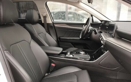 KIA K5, 2023 год, 3 658 000 рублей, 10 фотография