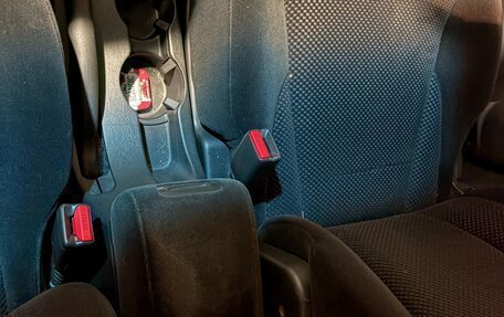 Hyundai Tucson III, 2005 год, 999 999 рублей, 27 фотография