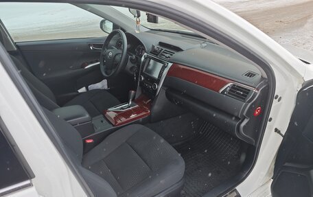 Toyota Camry, 2012 год, 2 300 000 рублей, 7 фотография