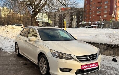 Honda Accord IX рестайлинг, 2013 год, 1 600 000 рублей, 4 фотография