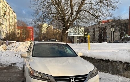 Honda Accord IX рестайлинг, 2013 год, 1 600 000 рублей, 2 фотография