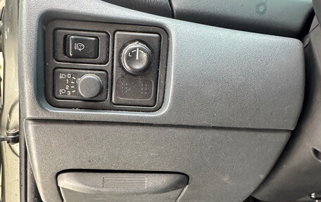 Nissan Almera, 2005 год, 275 000 рублей, 10 фотография