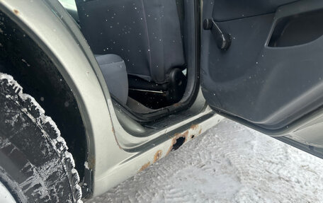 Nissan Almera, 2005 год, 275 000 рублей, 14 фотография