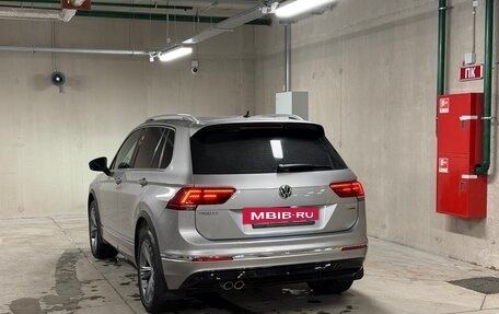 Volkswagen Tiguan II, 2018 год, 2 870 000 рублей, 8 фотография