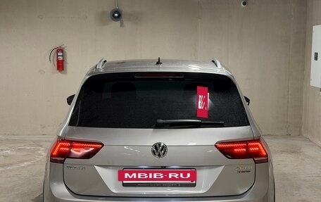 Volkswagen Tiguan II, 2018 год, 2 870 000 рублей, 7 фотография