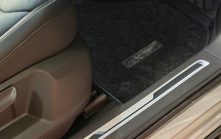 Volkswagen Tiguan II, 2018 год, 2 870 000 рублей, 18 фотография