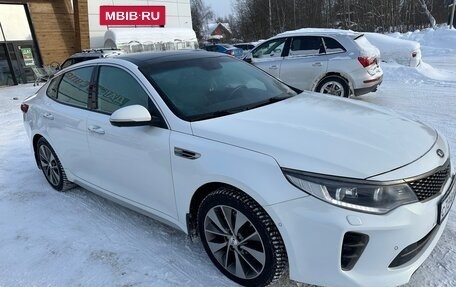 KIA Optima IV, 2018 год, 2 300 000 рублей, 5 фотография