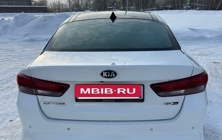 KIA Optima IV, 2018 год, 2 300 000 рублей, 11 фотография