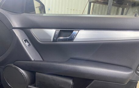 Mercedes-Benz C-Класс, 2010 год, 1 410 000 рублей, 16 фотография