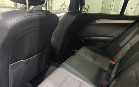 Mercedes-Benz C-Класс, 2010 год, 1 410 000 рублей, 24 фотография