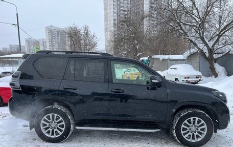 Toyota Land Cruiser Prado 150 рестайлинг 2, 2017 год, 5 000 000 рублей, 11 фотография