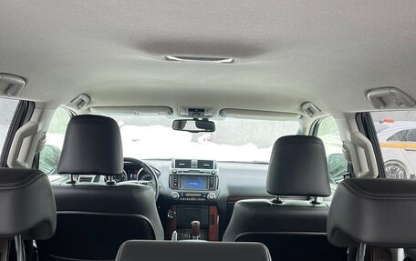 Toyota Land Cruiser Prado 150 рестайлинг 2, 2017 год, 5 000 000 рублей, 17 фотография