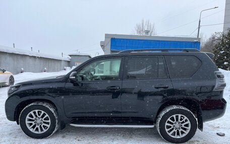 Toyota Land Cruiser Prado 150 рестайлинг 2, 2017 год, 5 000 000 рублей, 16 фотография