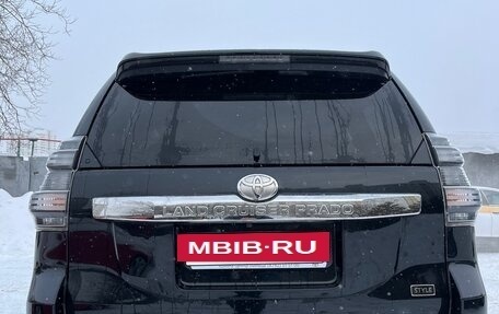 Toyota Land Cruiser Prado 150 рестайлинг 2, 2017 год, 5 000 000 рублей, 7 фотография