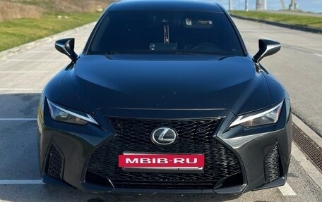 Lexus IS III, 2020 год, 3 950 000 рублей, 6 фотография