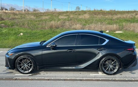 Lexus IS III, 2020 год, 3 950 000 рублей, 9 фотография