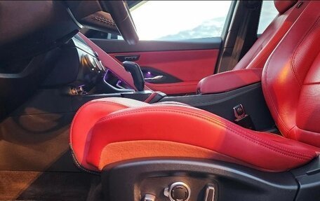 Jaguar E-Pace, 2017 год, 3 100 000 рублей, 9 фотография