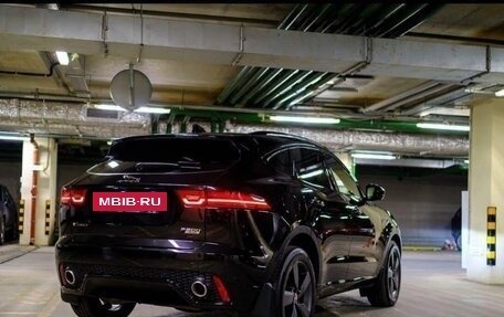 Jaguar E-Pace, 2017 год, 3 100 000 рублей, 4 фотография