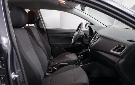 Hyundai Solaris II рестайлинг, 2021 год, 1 780 000 рублей, 12 фотография