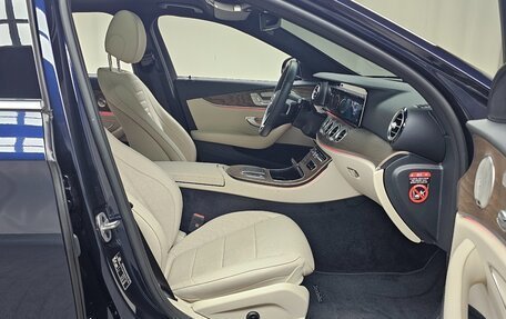 Mercedes-Benz E-Класс, 2023 год, 5 700 000 рублей, 6 фотография