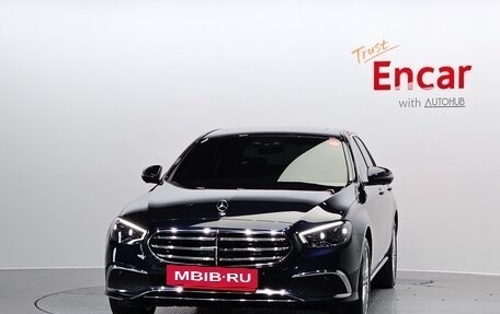 Mercedes-Benz E-Класс, 2023 год, 5 700 000 рублей, 2 фотография