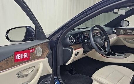 Mercedes-Benz E-Класс, 2023 год, 5 700 000 рублей, 5 фотография