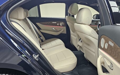 Mercedes-Benz E-Класс, 2023 год, 5 700 000 рублей, 18 фотография