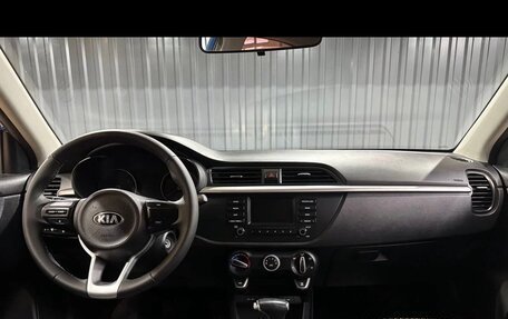 KIA Rio IV, 2018 год, 1 470 000 рублей, 15 фотография