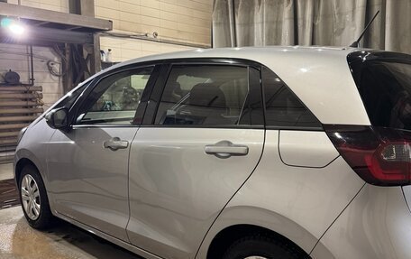 Honda Fit, 2020 год, 1 350 000 рублей, 9 фотография