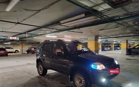 Chevrolet Niva I рестайлинг, 2010 год, 350 000 рублей, 3 фотография