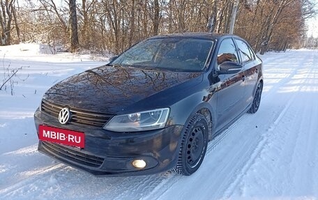 Volkswagen Jetta VI, 2014 год, 900 000 рублей, 5 фотография