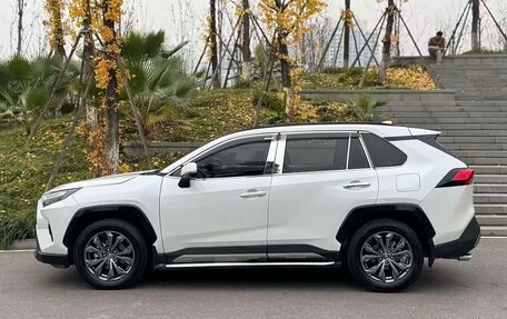 Toyota RAV4, 2025 год, 3 768 689 рублей, 5 фотография