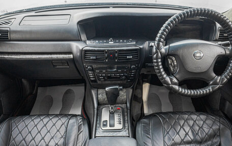 Nissan Gloria XI, 2002 год, 649 000 рублей, 9 фотография