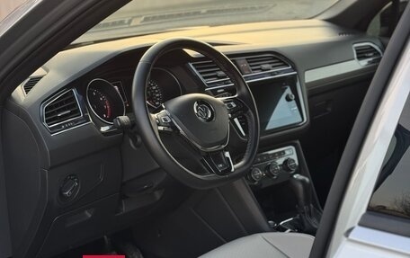 Volkswagen Tiguan II, 2021 год, 3 200 000 рублей, 9 фотография