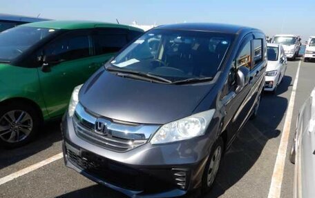 Honda Freed I, 2015 год, 1 300 000 рублей, 15 фотография